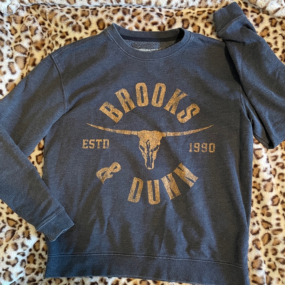 Brooks & Dunn Graphic Sweatshirt